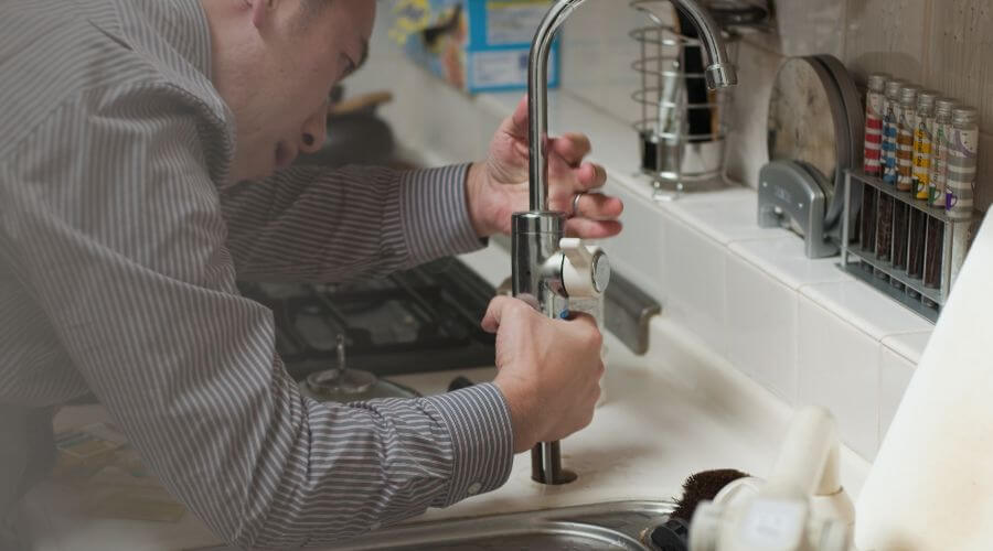 Professional expert plumbing services in Markham, IL